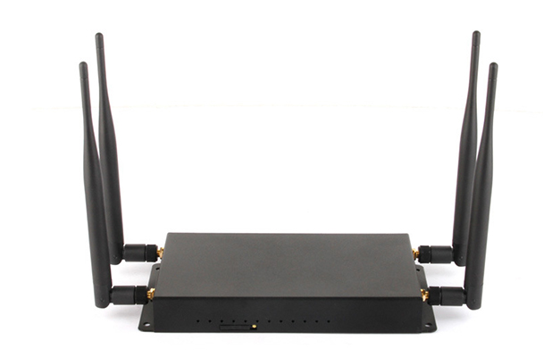 Is it difficult to choose an industrial router? What precaut